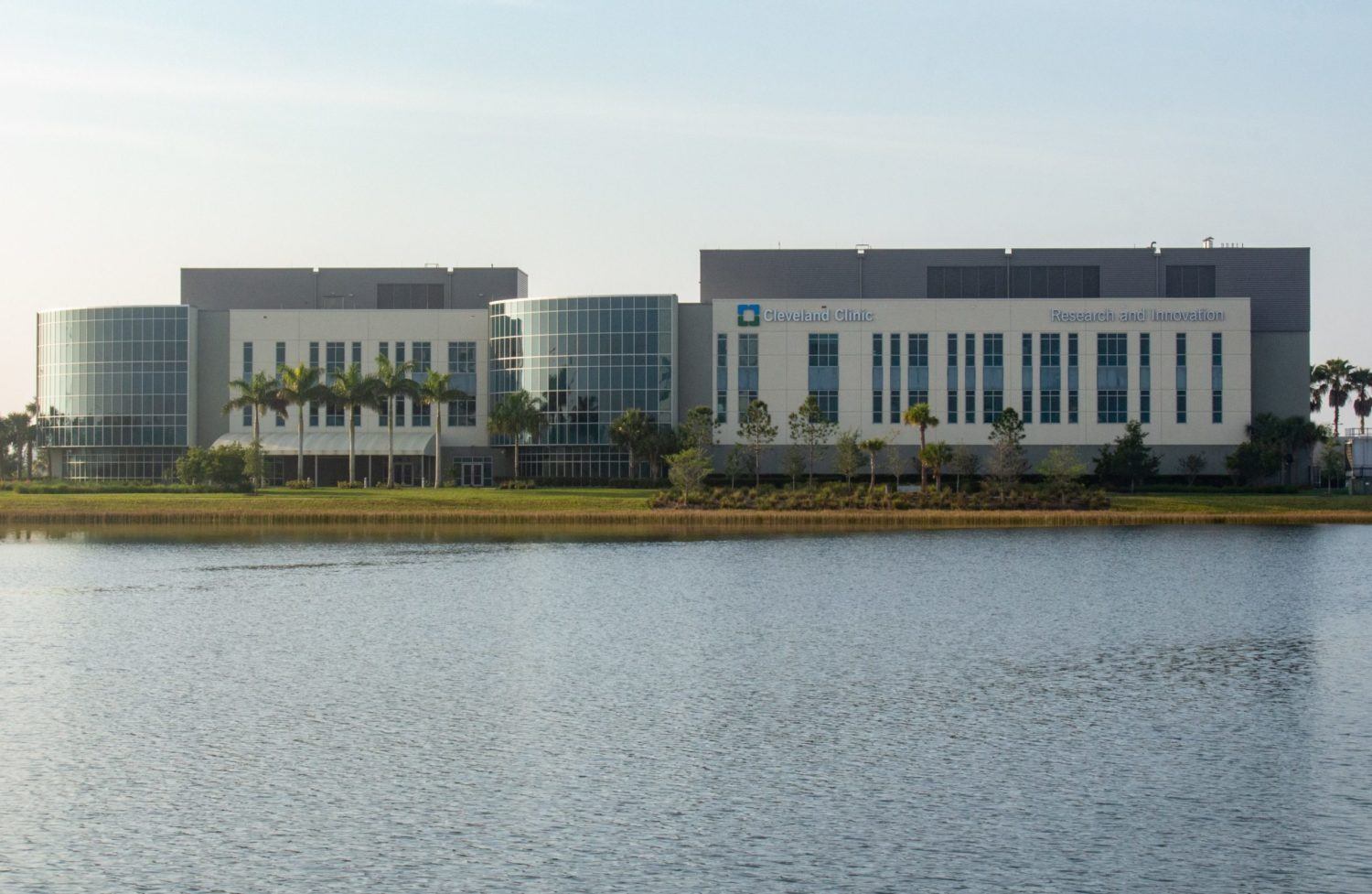 Cleveland Clinic Florida Opens Florida Research and Innovation Center